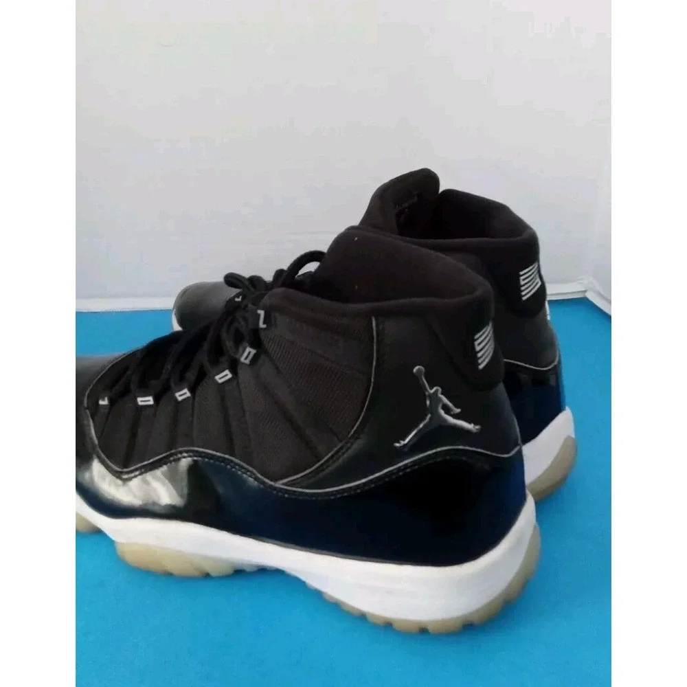 Size 12 - Jordan 11‎ Retro High Jubilee / 25th Anniversary, Missing One Lace